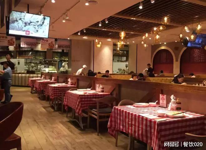 餐饮行业的悄然巨J9九游会 九游会J9变：正餐快餐化、食品餐饮化、零售化(图1)