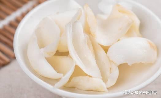 男性尿酸高了不用慌每天多吃这3种食物降低尿酸远离J9九游会 九游会J9痛风！(图2)