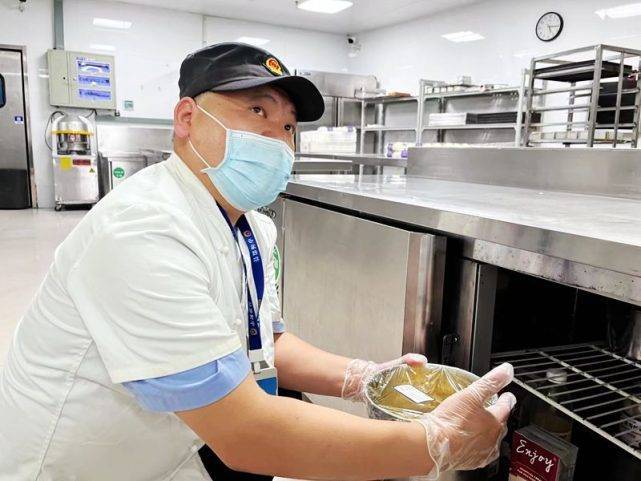 J9九游会 九游会J9开学在即 共护校园食品安全武汉市场监管、公安、卫健多部门联合检查(图1)