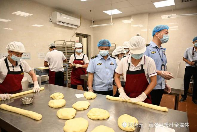 J9九游会 九游会J9茂名：开学啦！校园及周边食品安全怎么样？现场直击！(图3)