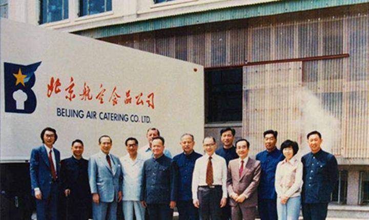 伍淑清：香港百亿公主从不化妆终身J9九游会 九游会J9未嫁一辈子都在做这件事(图7)