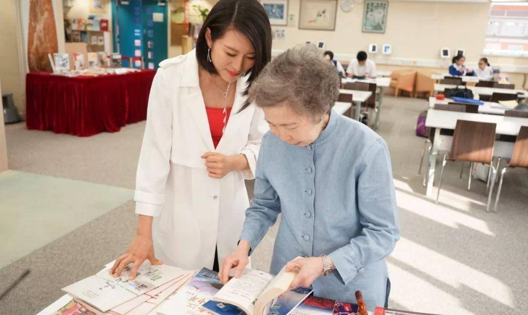 伍淑清：香港百亿公主从不化妆终身J9九游会 九游会J9未嫁一辈子都在做这件事(图12)