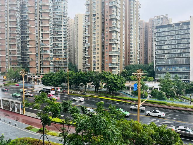 成都很“苦恼”J9九游会 九游会J9的一个区人口139万房价低环境好却不被看好(图6)