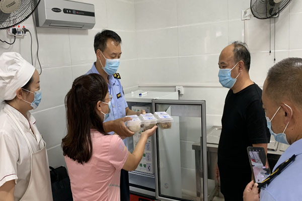 兴山特校：多方携手严把“六关” 筑牢校园食品安全屏障J9九游会 九游会J9(图2)