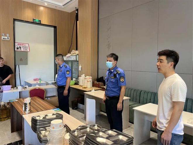 J9九游会 九游会J9餐饮油烟治理让“烟火气”更亲民(图3)