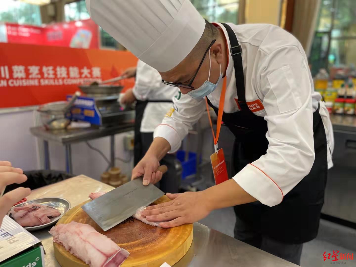 J9九游会 九游会J9民间厨艺高手同台竞技世界川菜大会精彩纷呈！(图1)