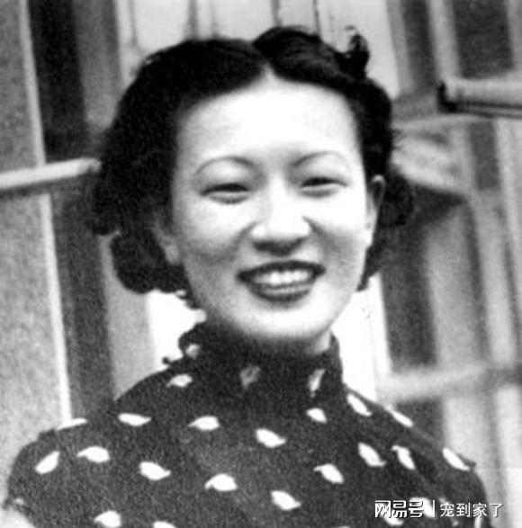 大清最后的格格金默玉：爱国主义者姐姐川岛芳子J9九游会 九游会J9却是头号女汉奸(图4)
