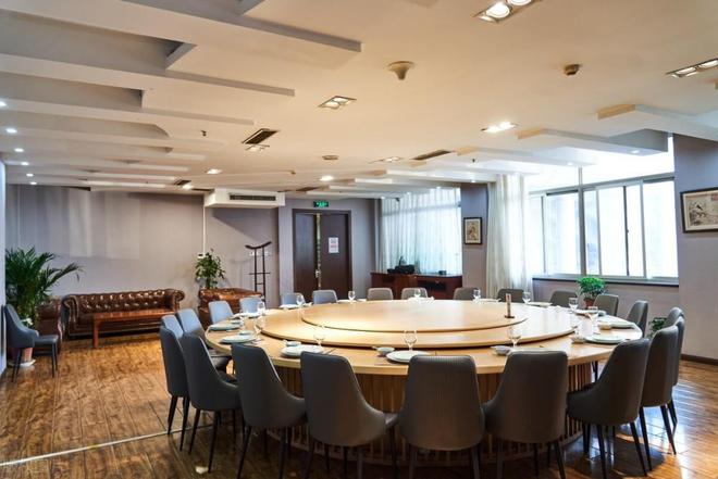 50万开餐饮店撑J9九游会 九游会J9不过一个月就转让餐饮创业真的很难做吗？(图1)