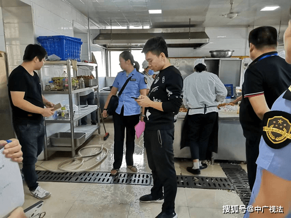 J9九游会 九游会J9南阳市第十四中学校开展2022年食品安全宣传活动(图1)