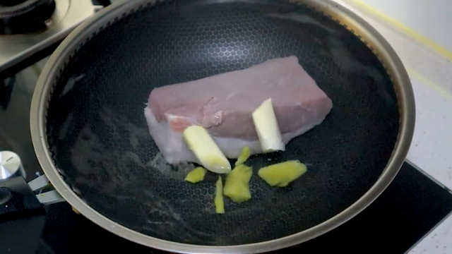 川菜酱爆肉的家常做法酱香浓郁肥而不腻比回锅肉更下饭J9九游会 九游会J9(图1)