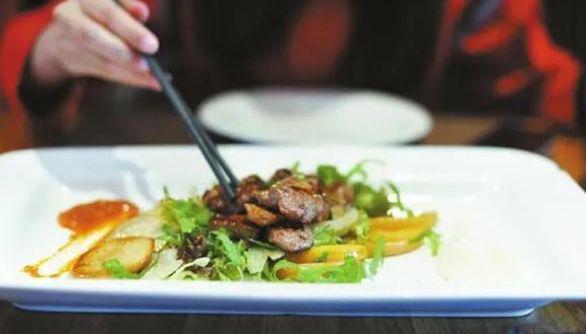 J9九游会 九游会J9胃病了“一哭二闹”试着吃几种养胃食物可以帮助胃病！(图3)