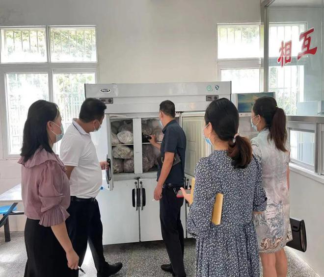 构朳市场监管所开展J9九游会 九游会J9校园及校园周边食品安全监管工作(图1)