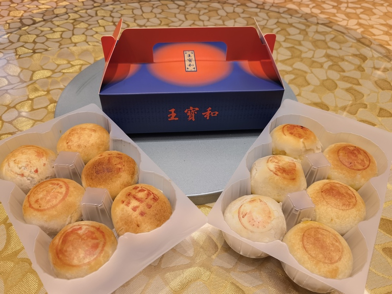 J9九游会 九游会J9上海鲜肉月饼市场有多“卷”？两条马路就有超过20个品牌、近100种口味！(图22)