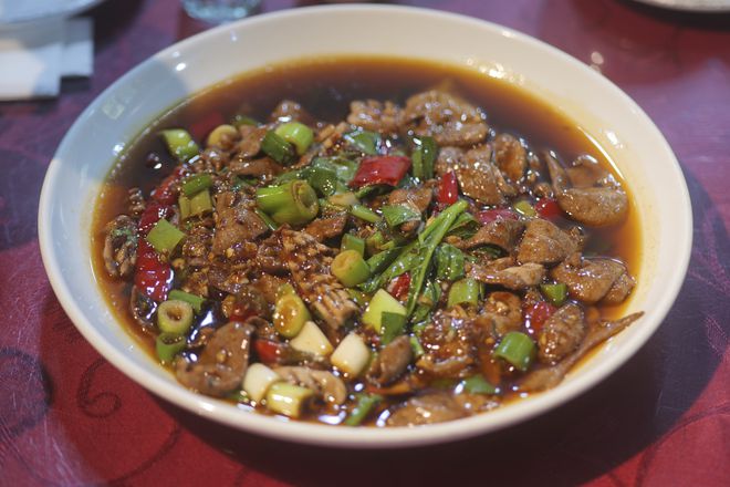 周杰伦车库的电瓶车都停到这家川菜门口了J9九游会 九游会J9(图16)