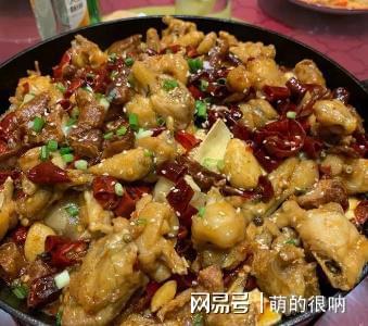 九游会J9 J9九游会北京小伙晒酒局走红10人花500块钱网友：这性价比真高(图4)