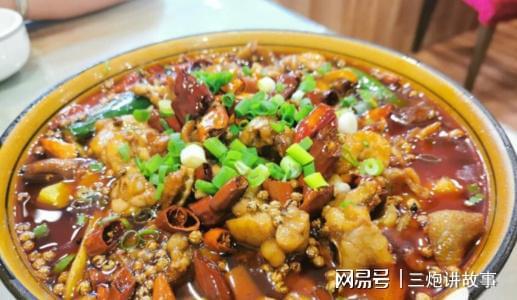 J9九游会 九游会J9号称沈阳最好吃的水煮鱼40张桌子坐不下一天卖出500斤鱼(图5)