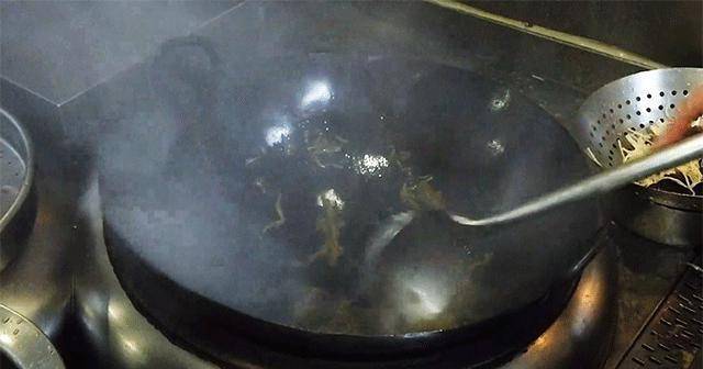 想吃川菜餐厅不开门？自制快手“酸菜鱼”解馋又开胃！九游会J9 J9九游会(图3)