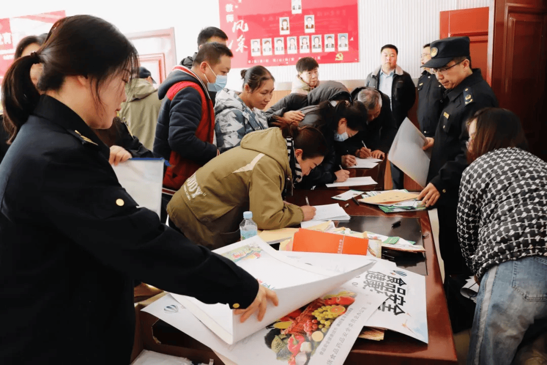 太仆寺旗召开餐饮食品安全暨创建国家食品安全示范城市培训会J9九游会 九游会J9(图2)