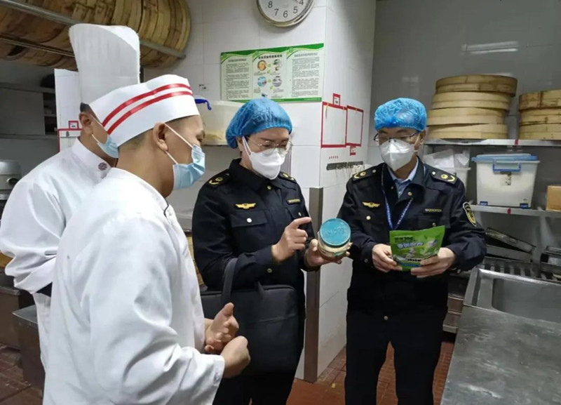 确保元旦期间J9九游会 九游会J9餐饮食品安全市市场监管局开展专项行动(图1)