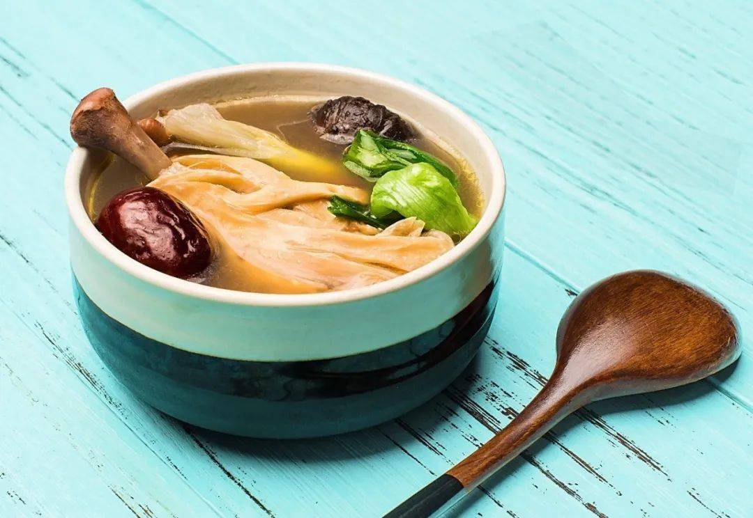 九游会J9 J9九游会癌患饮食的误区｜这些食物都是发物？是否要忌口？(图1)