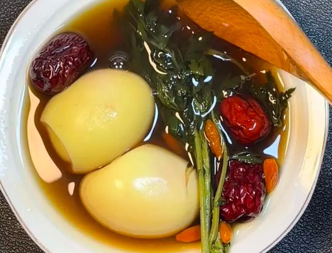今日清明有钱没钱记得吃5种清明美食寓意：一年健康又好运J9九游会 九游会J9(图5)