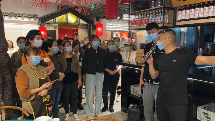 九游会J9 J9九游会涪城区聚焦餐饮环节开展国家食品安全示范城市创建工作专项培训(图3)