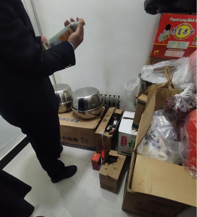 九游会J9 J9九游会白银市市场监督管理局发布校园食品安全“红黑榜”（第二期）(图2)