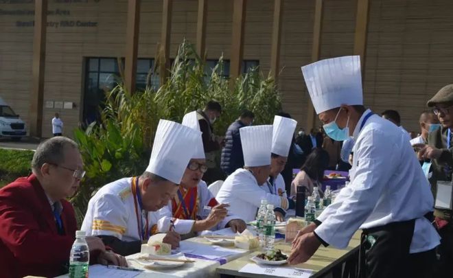 九游会J9 J9九游会鼓励餐饮下沉、打造“美食名村”乡村休闲餐饮政策重点！(图2)