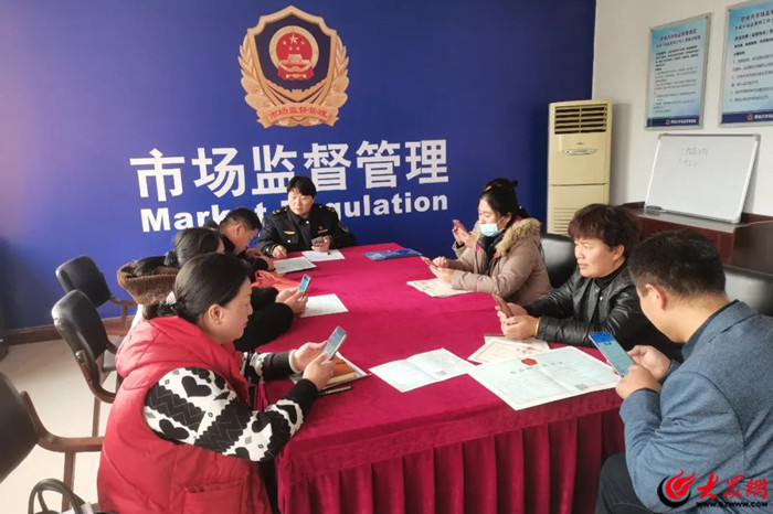 肥城市市场监J9九游会 九游会J9管局老城所召开餐饮从业人员食品安全培训会(图1)