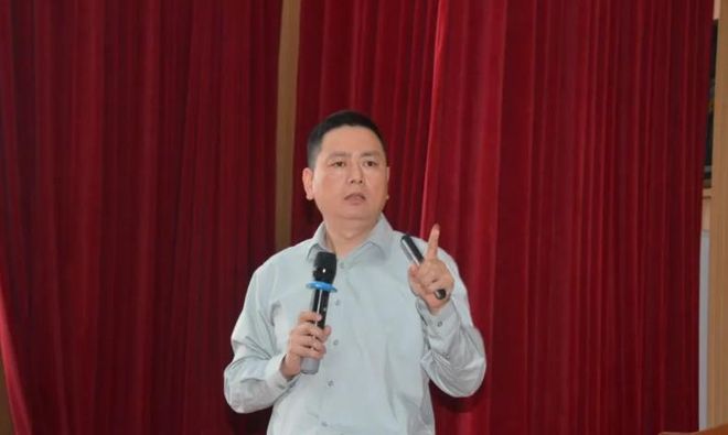 常德淮阳中学举行食堂员J9九游会 九游会J9工食品安全专题培训(图2)